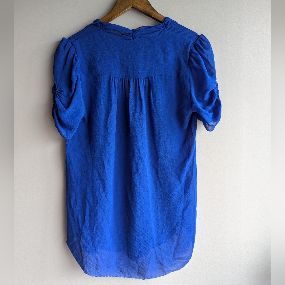 Aritzia BABATON Royal Blue Tinsley 100% Silk Blouse Size XS Fairy  Grunge Luxury - Picture 2 of 9